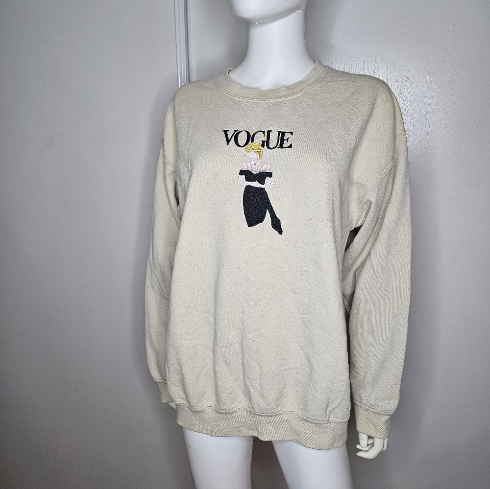 Princess Diana Cream Vogue Graphic Sweatshirt Size LG